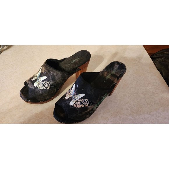 Ed Hardy | AmyTurnerDesign Ed Hardy lifts